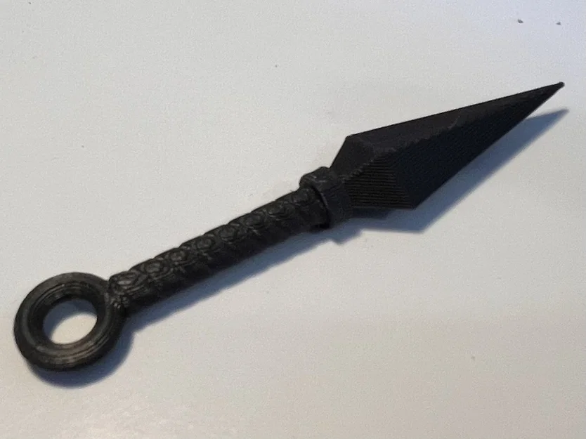 Móc khóa Kunai của Conniver (Conniver's Kunai Keyring) - Image 1