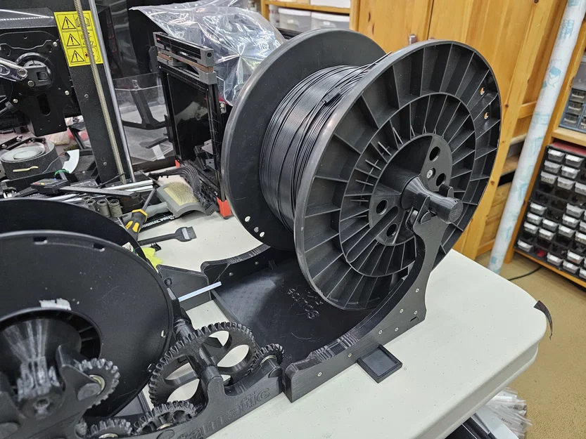 Chỉnh sửa Pastamatic Filament Spool Winder: Brace tăng cứng & hỗ trợ spool 5kg - Image 5