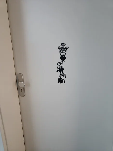 Minions với chữ Welcome (treo/dán cửa, chừa lỗ mắt thần) - Image 2