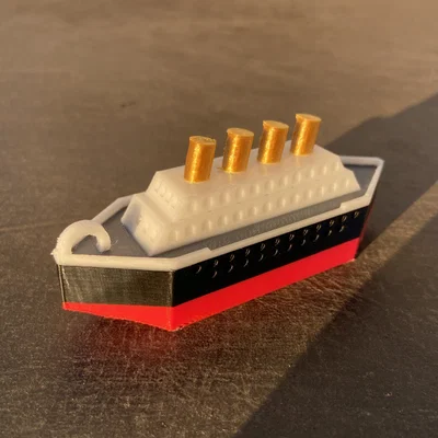 Móc khóa Titanic (Titanic Keyholder)