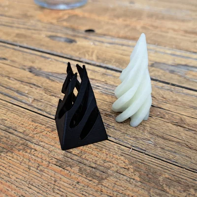 Pyramid Spiral - Đồ chơi fidget hình kim tự tháp xoắn ốc độc đáo