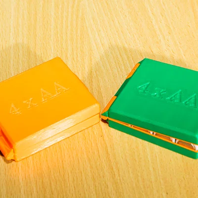 Hộp đựng pin 4 x AA
