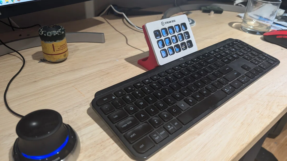 Giá đỡ StreamDeck mk2 cho bàn phím Logitech MX Keys in 3D - Image 1