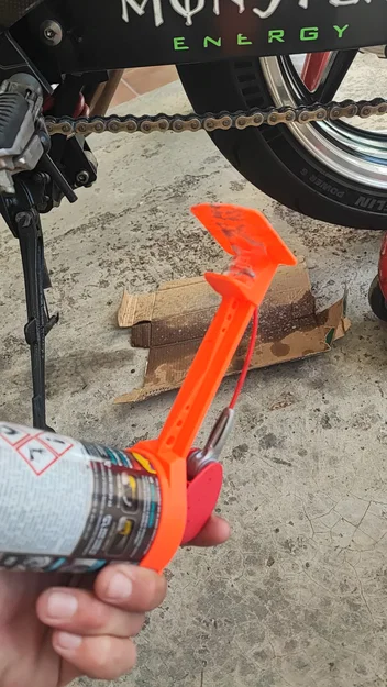 Dụng cụ hỗ trợ xịt bôi trơn sên xe máy (Chain Oiler) in 3D - Image 2