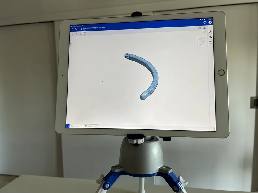 DoomScroller: Tripod cho smartphone mùa COVID-19 (doomscroll thoải mái) - Image 3