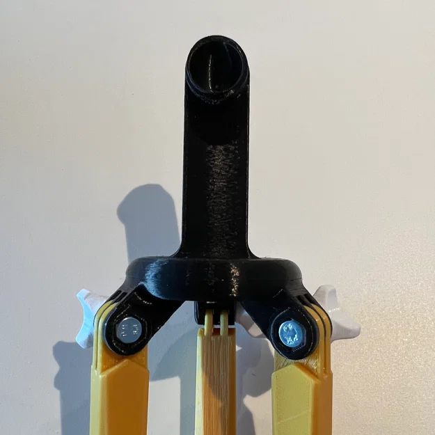 DoomScroller: Tripod cho smartphone mùa COVID-19 (doomscroll thoải mái) - Image 13