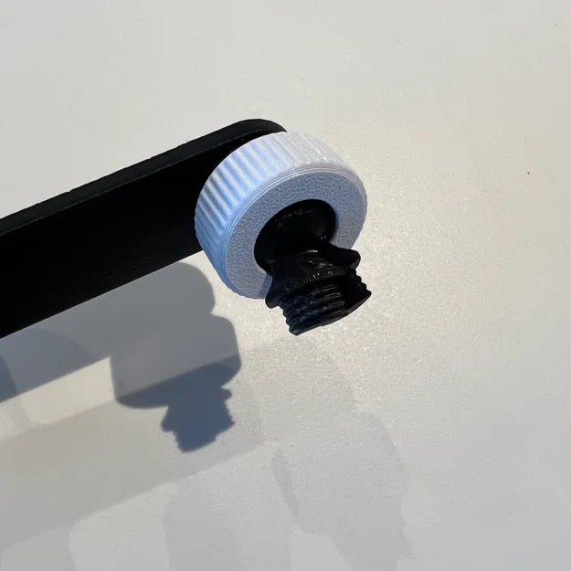 DoomScroller: Tripod cho smartphone mùa COVID-19 (doomscroll thoải mái) - Image 16