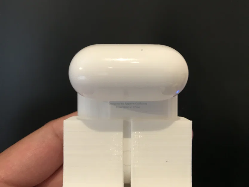 Đế sạc AirPods - Image 2