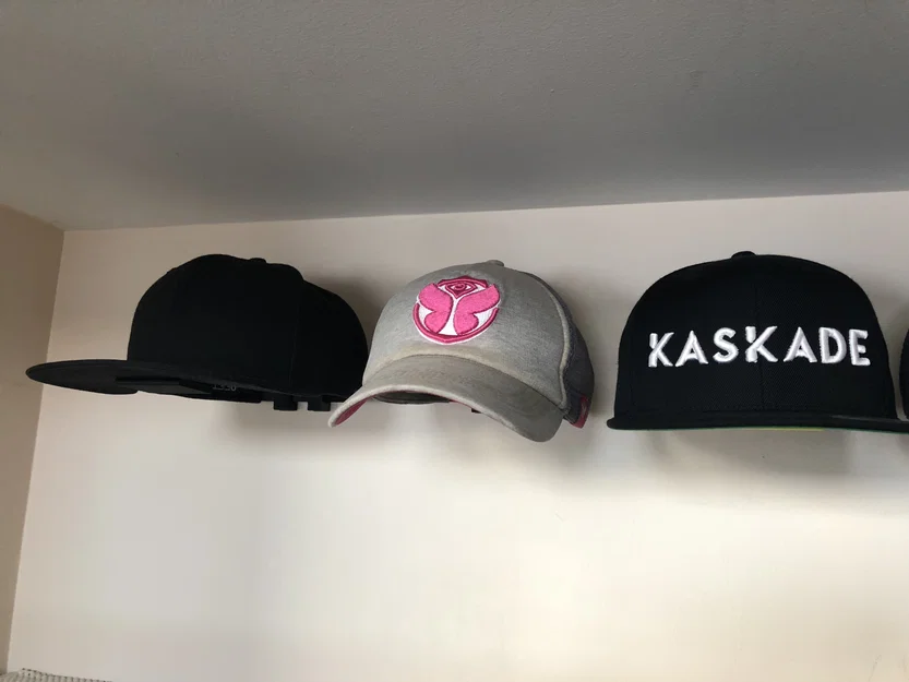 High Hat - Chỗ Treo Nón Gọn Gàng - Image 1