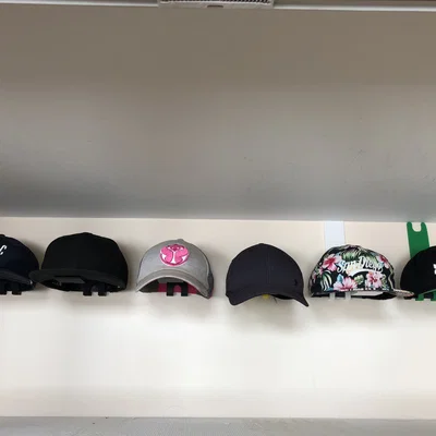 High Hat - Chỗ Treo Nón Gọn Gàng