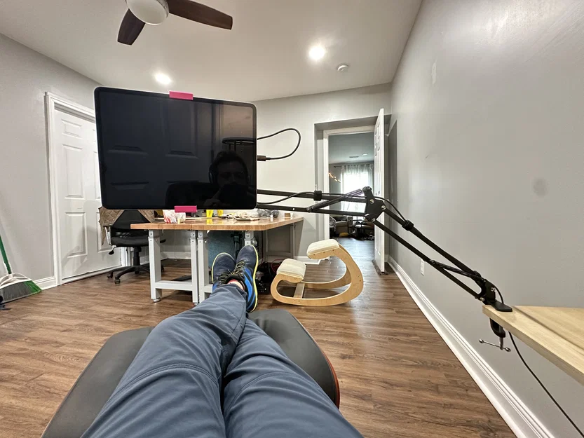 Giá đỡ iPad Pro 12.9 inch gắn tay đỡ micro linh hoạt - Image 1