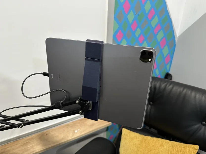Giá treo iPad Pro 12.9 inch gắn tay đỡ mic siêu chắc chắn - Image 1