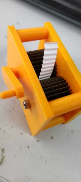 Dụng cụ tạo gân giấy/lá nhôm (Paper/Ribbon Aluminium foil Corrugator) - Image 1