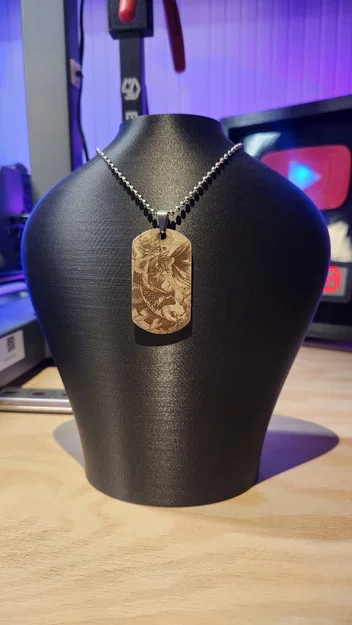 Tượng Bust treo dây chuyền (Necklace Holder Bust) - Image 1