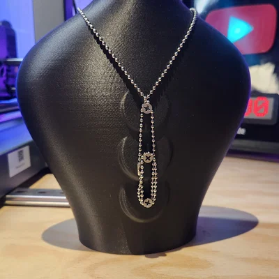 Tượng Bust treo dây chuyền (Necklace Holder Bust)