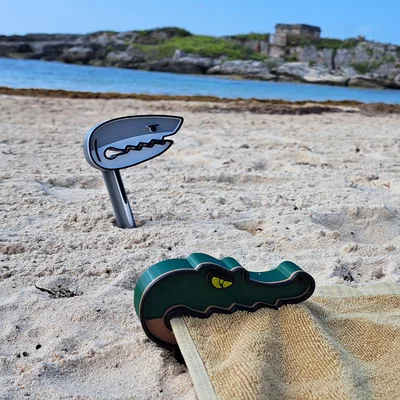Kẹp Khăn Biển (Beach Towel Clip) Croc & Shark