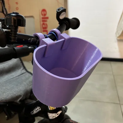 Giỏ xe đạp bấm ngàm dễ gắn của Oli (Oli's Easy-Snap Bike Basket)