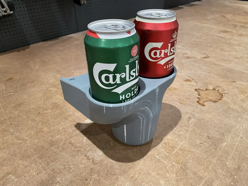 Polestar 2: Cupholder đôi và kê/tựa tay (Armrest) - Image 2