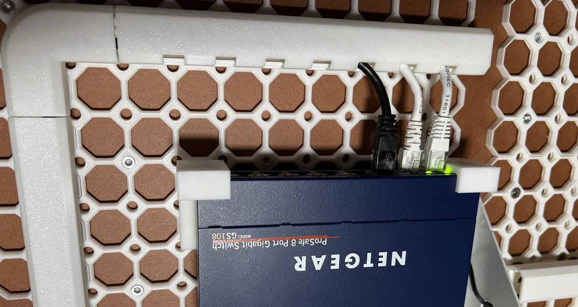 Nắp kênh Underware có lỗ bên hông - Image 1