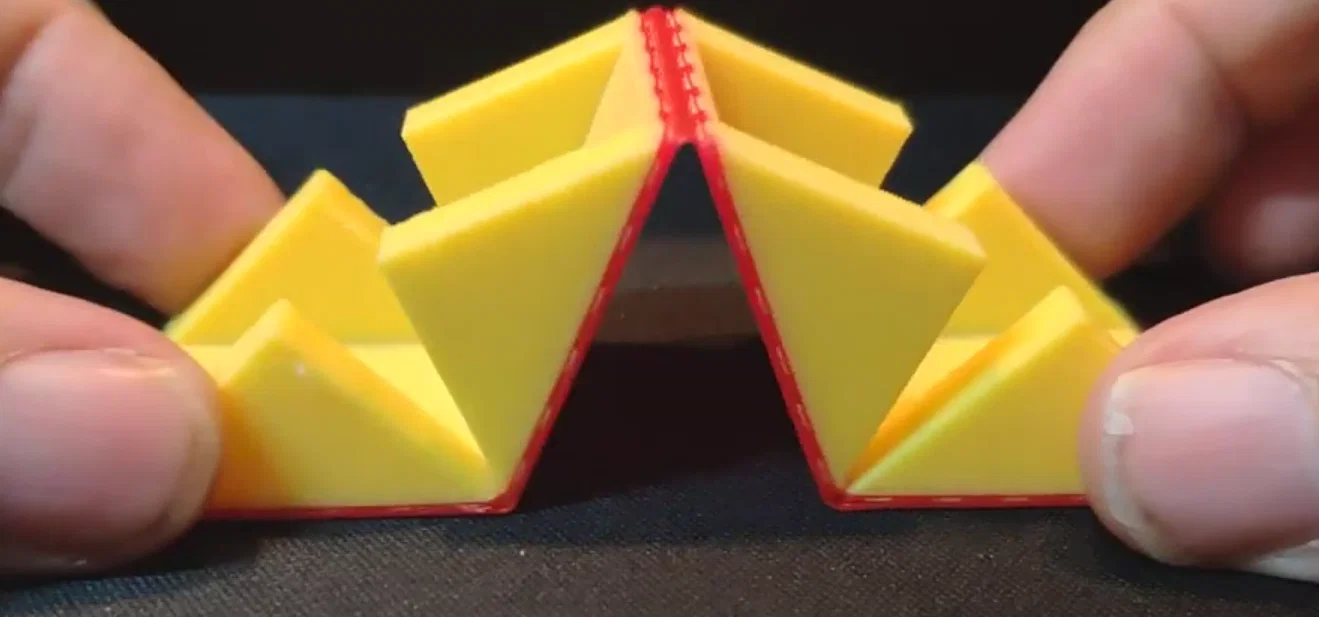 Thử nghiệm hộp Roll-Up bản lề đa vật liệu TPU/PLA - Image 1