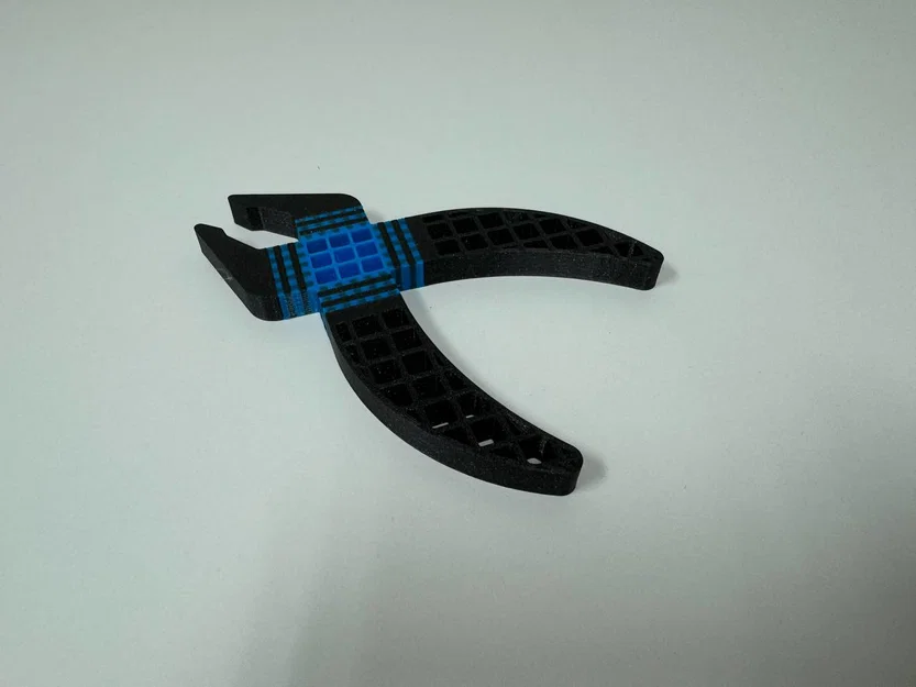 Kìm đa vật liệu kết hợp PLA và TPU độc đáo cho máy in 3D - Image 1