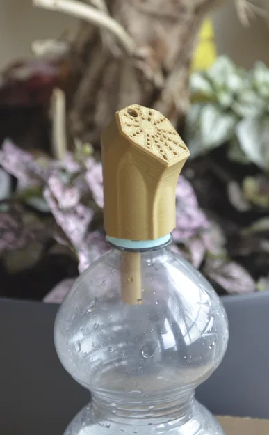 Nắp tưới cây cho chai nước (Watering bottle cap) - Image 2