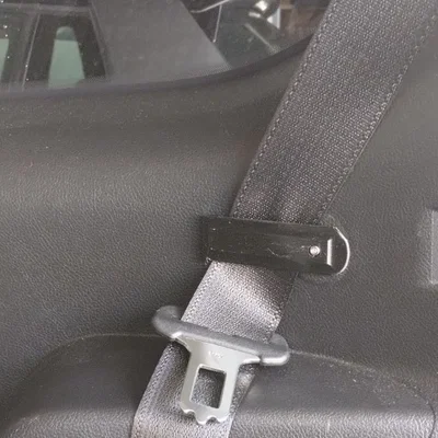 Bộ phận giữ dây đai an toàn (Belt Retainer) cho Ford Galaxy