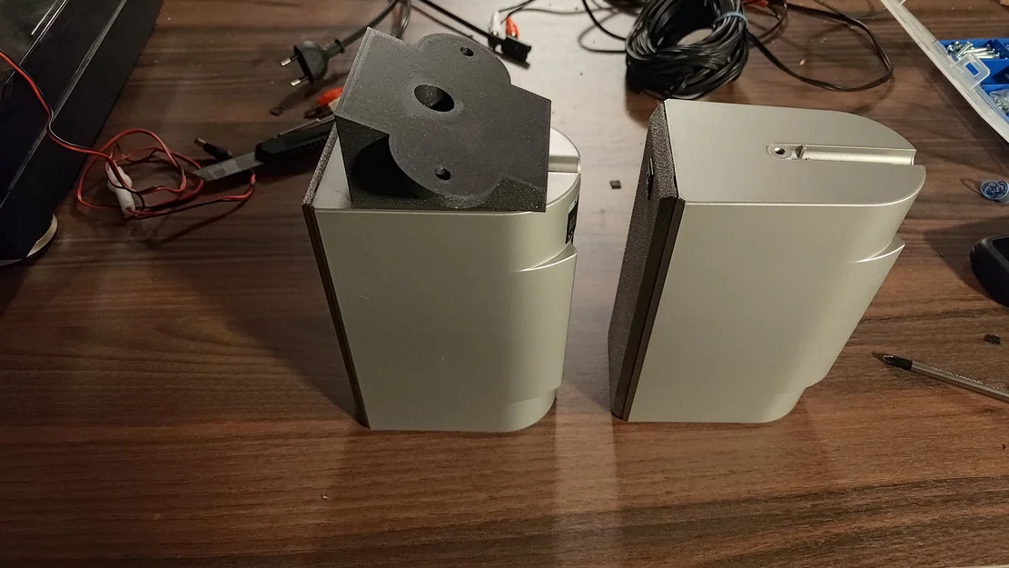 Giá treo trần 3D cho loa Yamaha NX-E130 chắc chắn và tiện lợi - Image 2