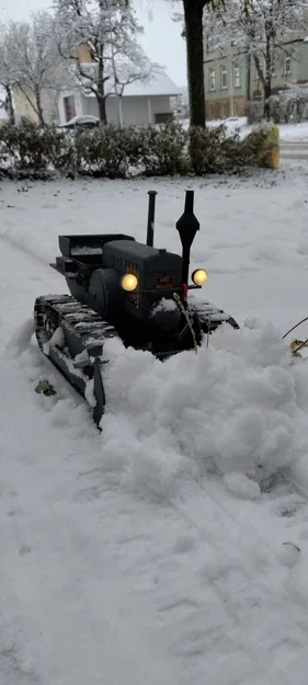 Mô hình Lanz Raupenbulldog tỉ lệ 1:10 - Image 10