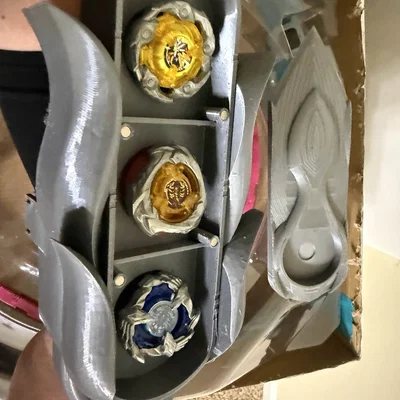 Hộp Đựng Deck Beyblade X Kiểu Găng Tay Ryuuga