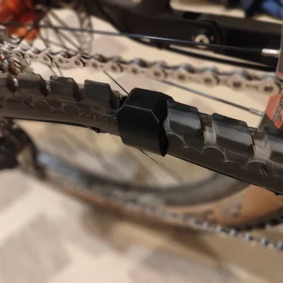 Miếng bảo vệ khung sườn (chainstay protector) cho Fuji Auric hoặc Rakan