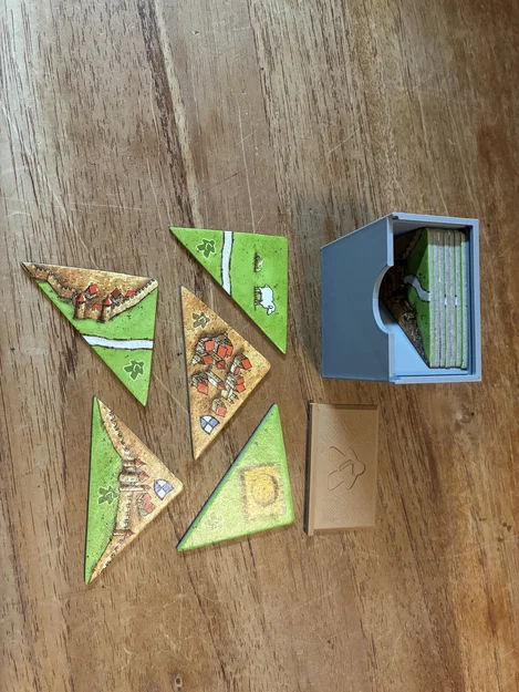 Hộp Đựng Gạch Game Carcassonne: Halb so Wild II In 3D Tiện Lợi - Image 1