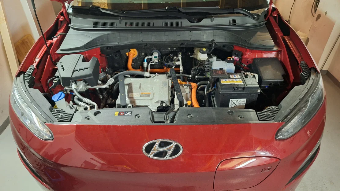 Giá đỡ hộp đựng đồ cho xe điện Hyundai Kona - Image 4