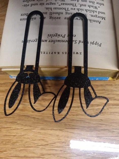 Kẹp sách hình tai thỏ Bunny Ears Bookmark - Phụ kiện đọc sách dễ thương - Image 1