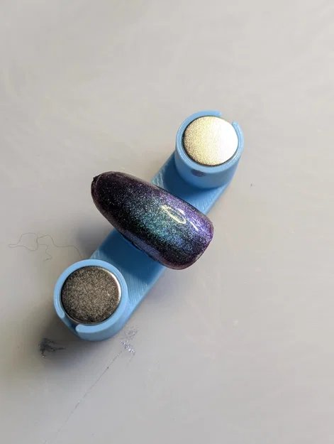 Dụng Cụ Giữ Nam Châm Tròn Tạo Hiệu Ứng Sơn Móng Tay Nhung (Velvet Effect) - Image 1