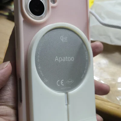 Đế giữ iPhone MagSafe có khe đi dây (góc bo tròn)