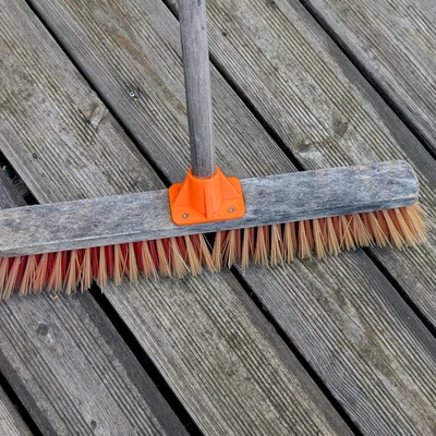 Giá đỡ cán chổi (Broom Handle Socket)
