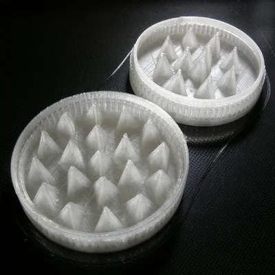 Mô hình dụng cụ nghiền thảo mộc (Herb Grinder) in 3D