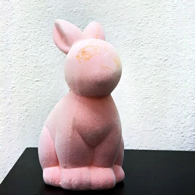 Mô hình chú thỏ Phục Sinh (Easter Bunny) dùng để trang trí