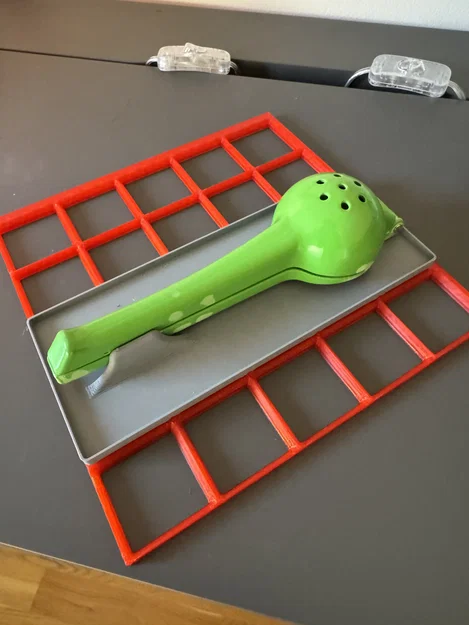 Khay in 3D đựng dụng cụ ép chanh chuẩn Gridfinity 5x2 gọn gàng - Image 4