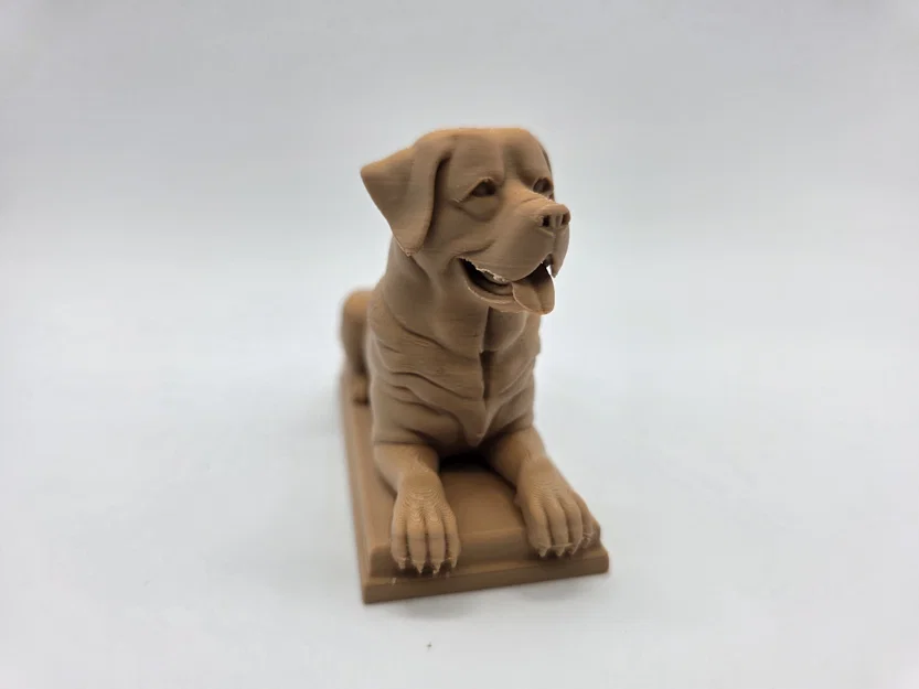 Tượng Chú Chó Rottweiler Đang Nằm - Image 2