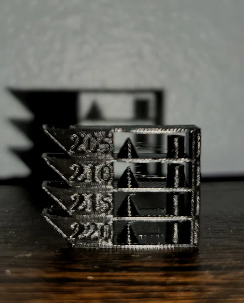 Tháp đo nhiệt độ (Temperature Tower) nhỏ nhất thế giới - Image 2