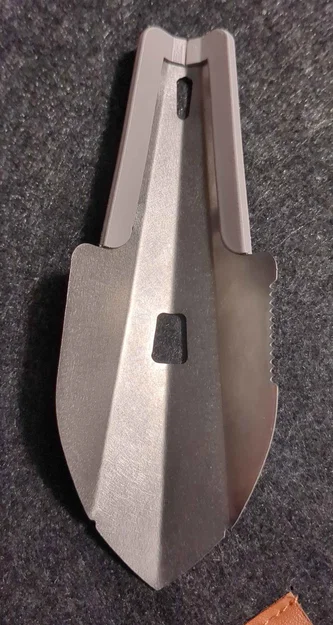 Ốp bảo vệ cạnh tay cầm cho xẻng Tark Compact Titanium - Image 1