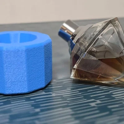 Đế đỡ chai nước hoa hình đa giác độc đáo - In 3D phụ kiện trang trí