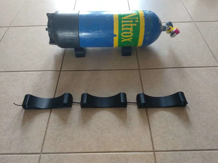 Bộ chặn chống lăn bình dưỡng khí (Scuba Tank Roll Control) - Image 14