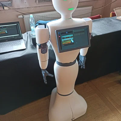 Robot hình người mã nguồn mở Axon