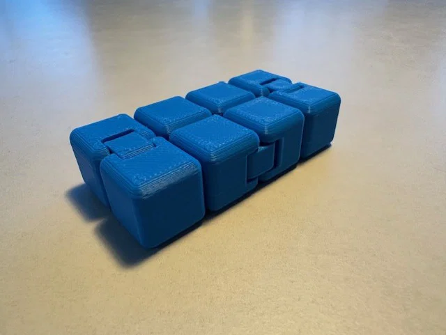 Infinity Cube - Đồ chơi 3D giảm căng thẳng độc đáo - Image 1