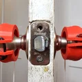 Bộ Chuyển Núm Cửa Tròn Sang Tay Gạt (Round Door Knob to Lever Converter) - Thumbnail 4