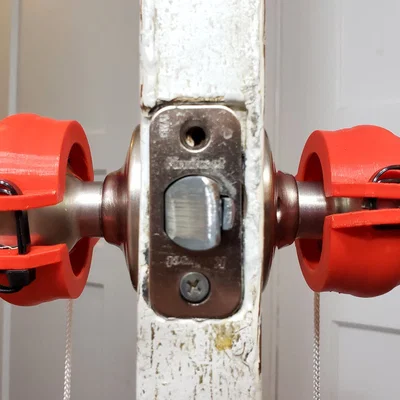 Bộ Chuyển Núm Cửa Tròn Sang Tay Gạt (Round Door Knob to Lever Converter)