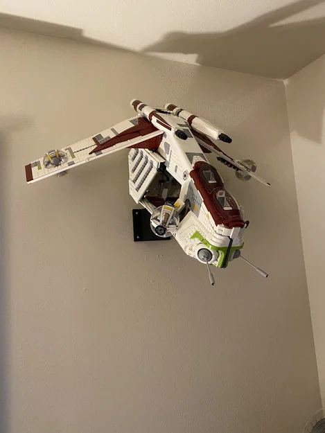 Giá treo tường nghiêng cho LEGO UCS Gunship (75309) – Wall Mount - Image 1